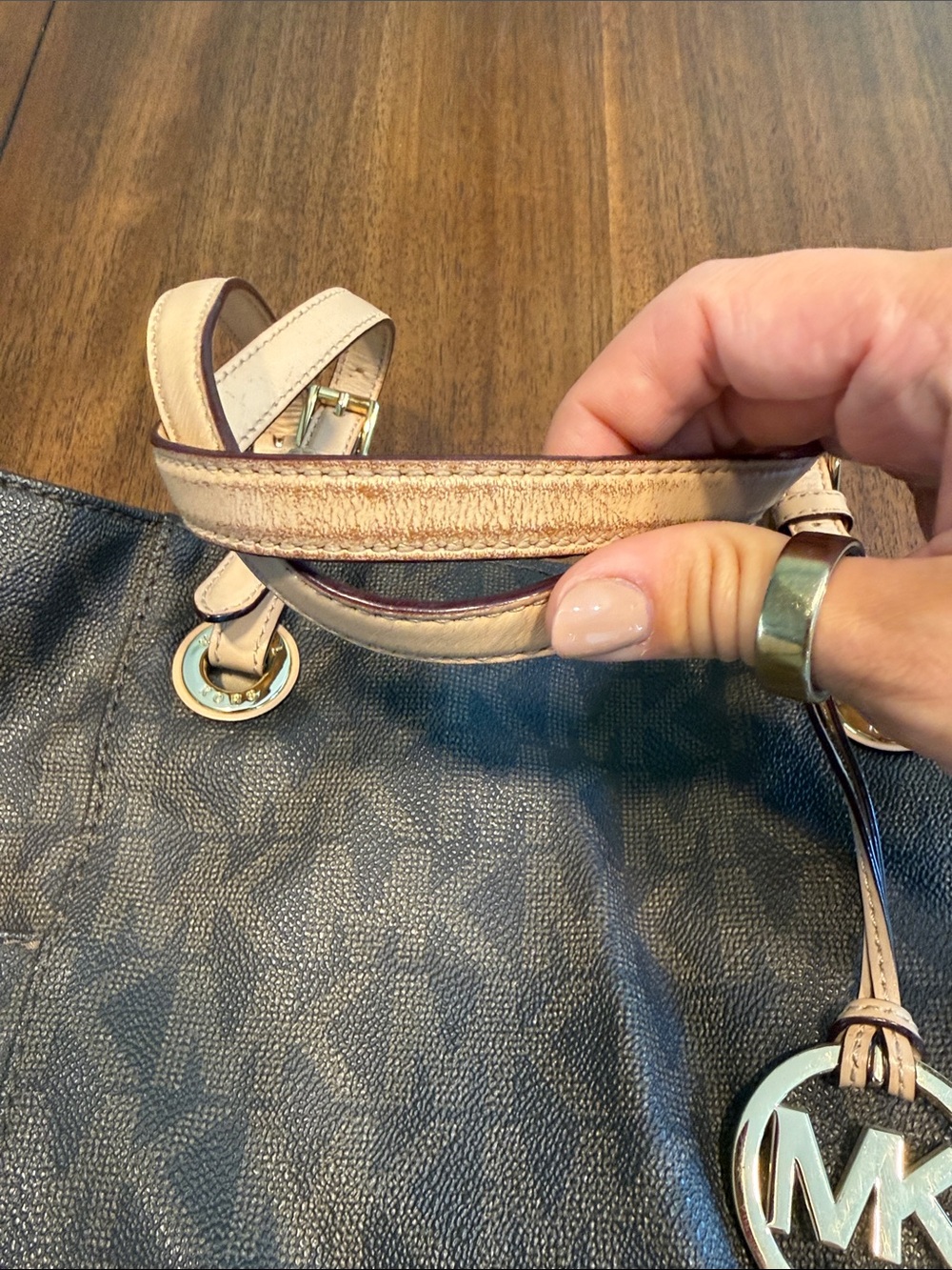 Michael Kors Brown MK Signature Tote with Nude Leather Handles & matching wallet - Picture 3 of 9